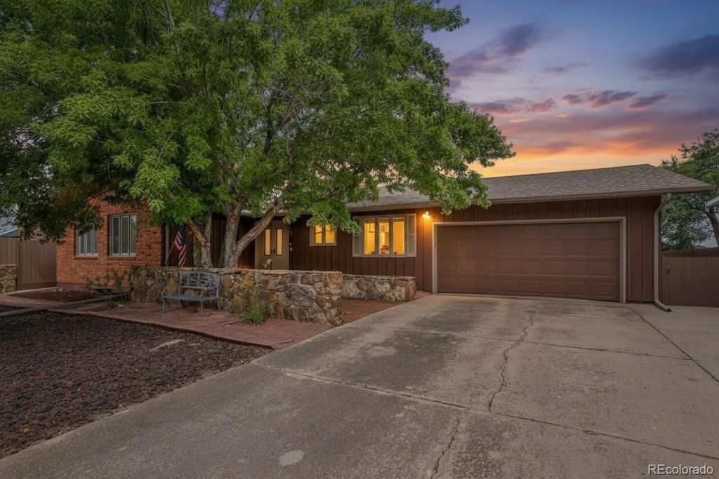 223 Crystal Hills Boulevard, Manitou Springs