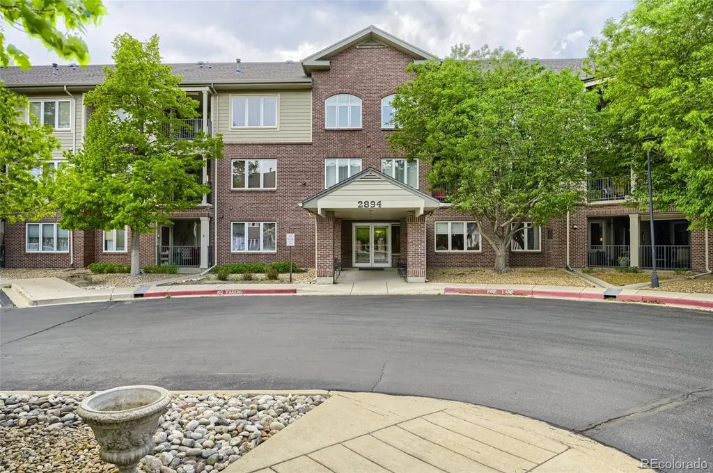 2894 W Riverwalk Circle B112, Littleton