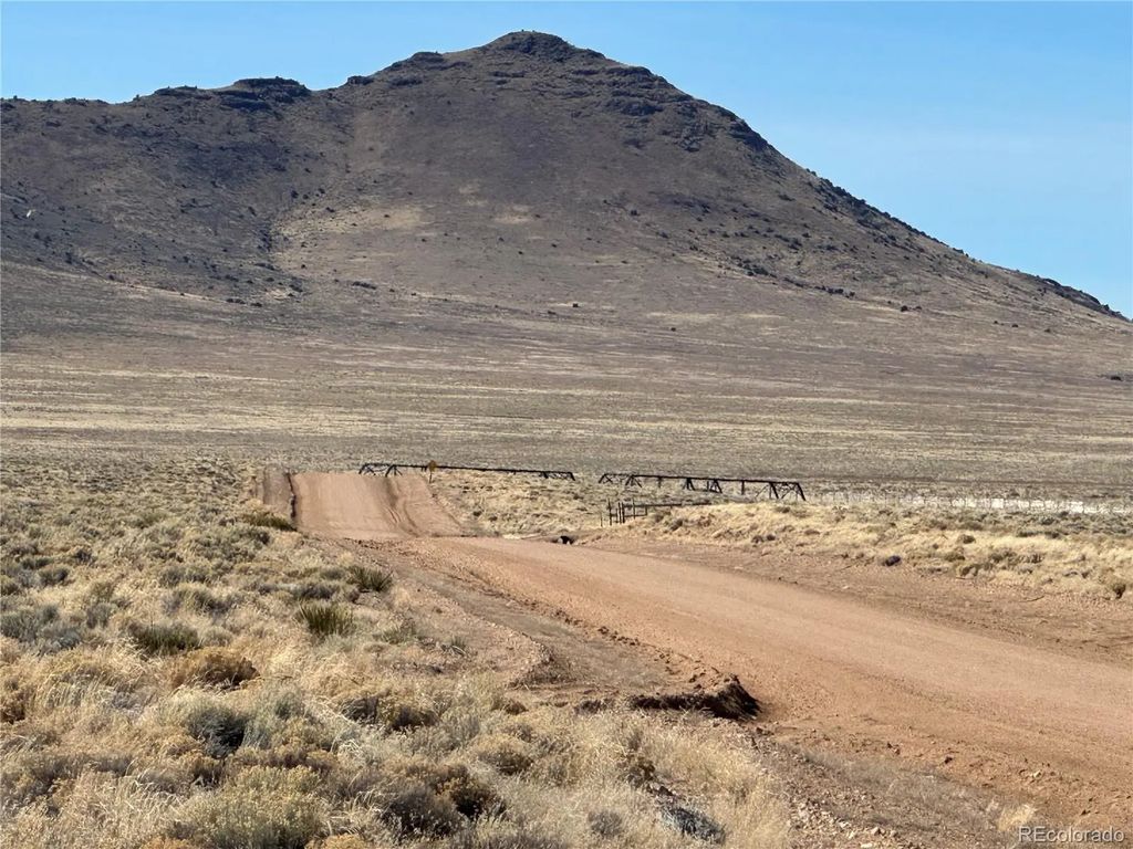 Road G, San Luis