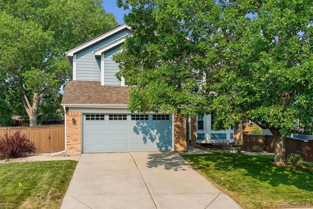 9675 Red Oakes Place, Littleton