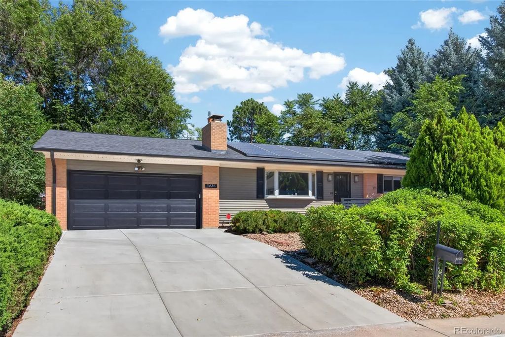 11835 Swadley Drive, Lakewood