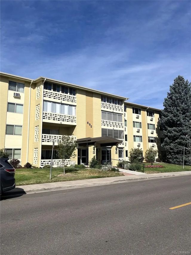 695 S Alton Way 12b, Denver