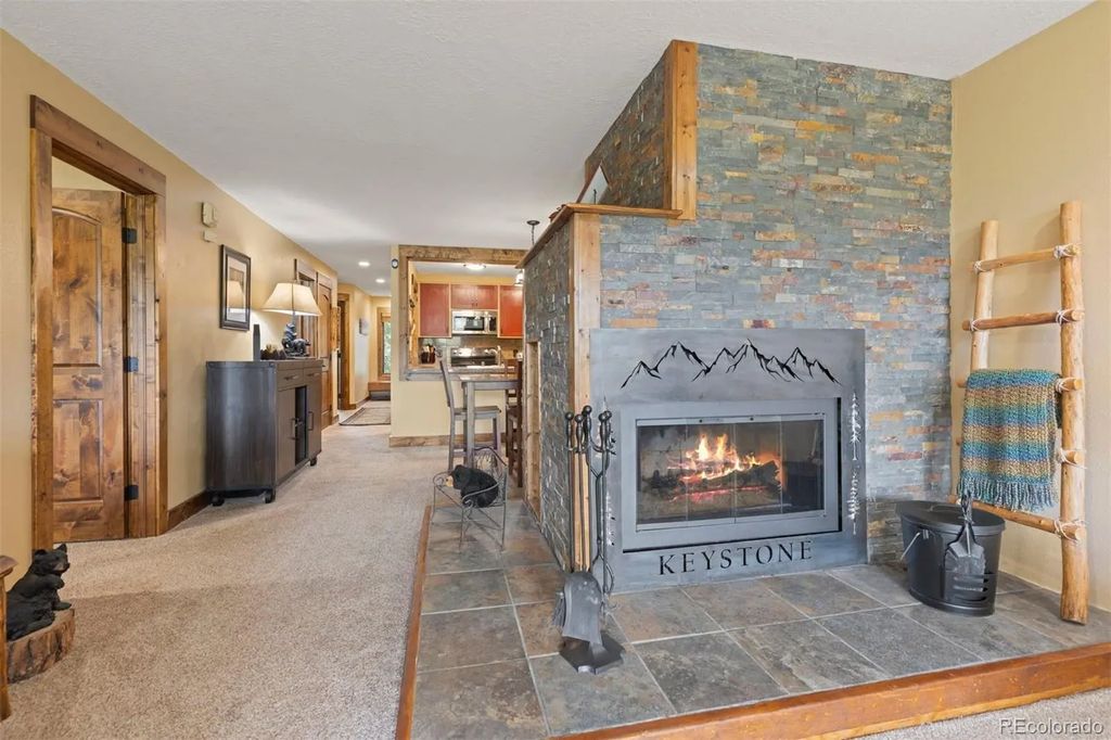 21680 Us Highway 6 2069, Keystone