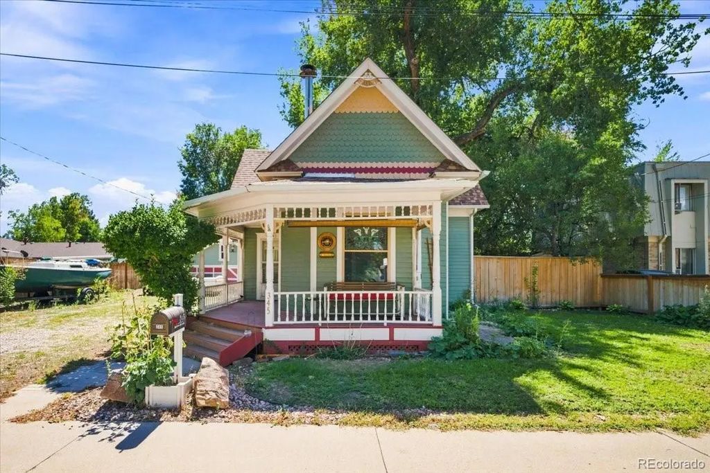 345 Mountain View Avenue, Longmont
