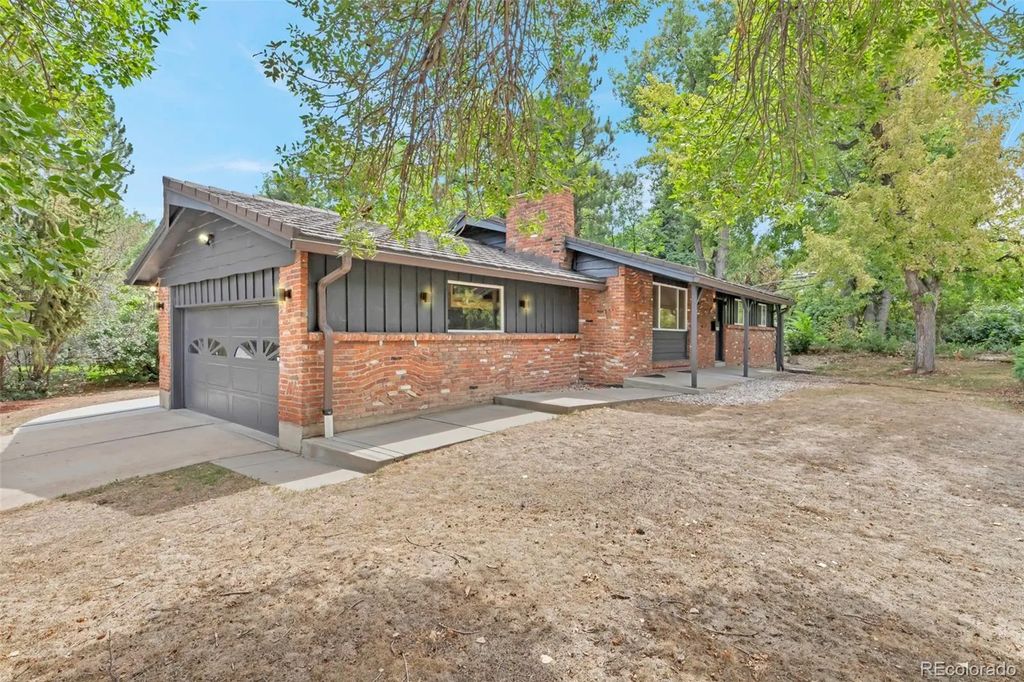 2990 Alkire Street, Golden