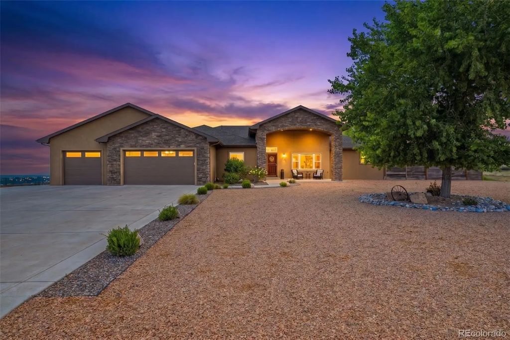 1148 W Buena Ventura Court, Pueblo West
