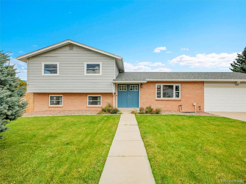 7658 Carolyn Drive, Castle Rock
