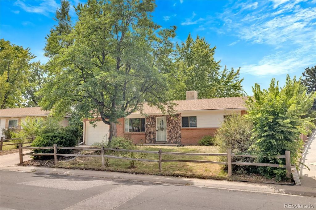 1977 S Newton, Lakewood