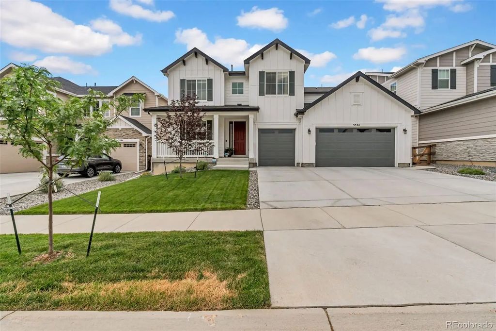 5534 Riverbend Avenue, Longmont