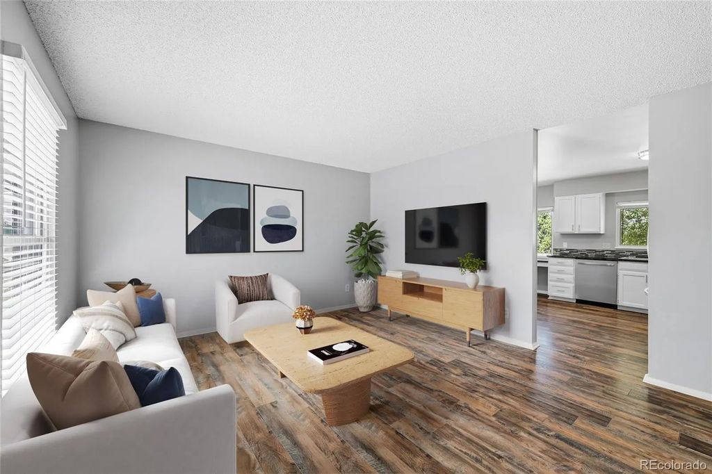 2008 S Idalia Street, Aurora