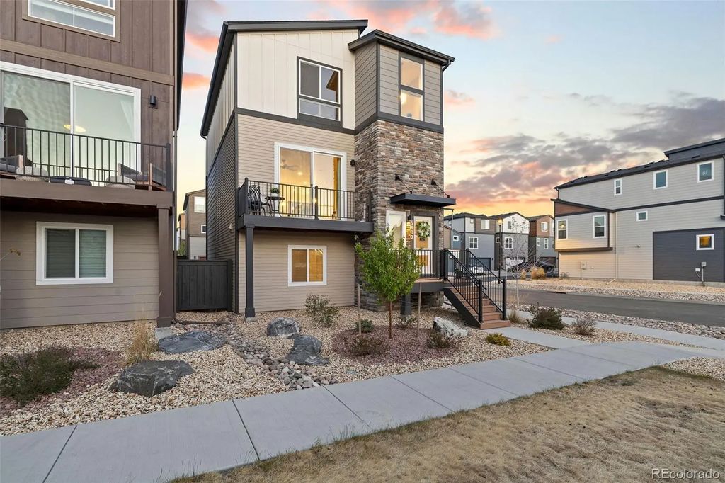 6830 Lily Mountain, Colorado Springs