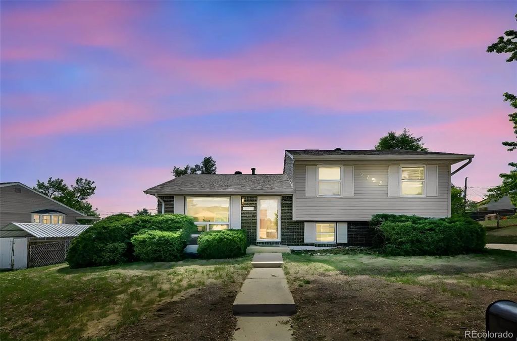 7752 Saulsbury Street, Arvada
