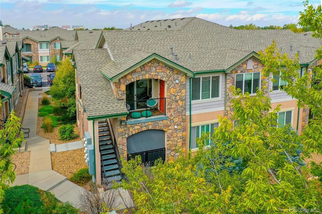 1614 Granby Way 204, Aurora