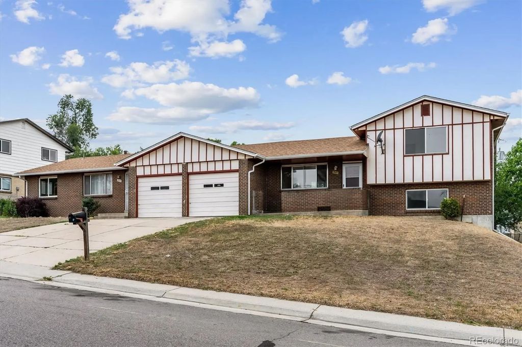 951 S Yarrow Street, Lakewood