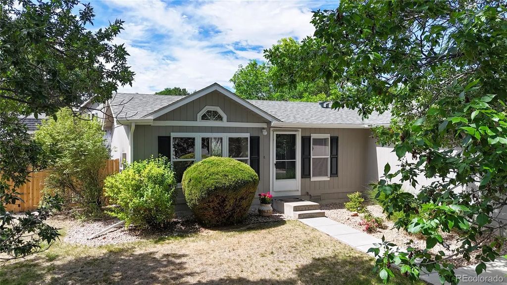 5741 S Quemoy Circle, Centennial