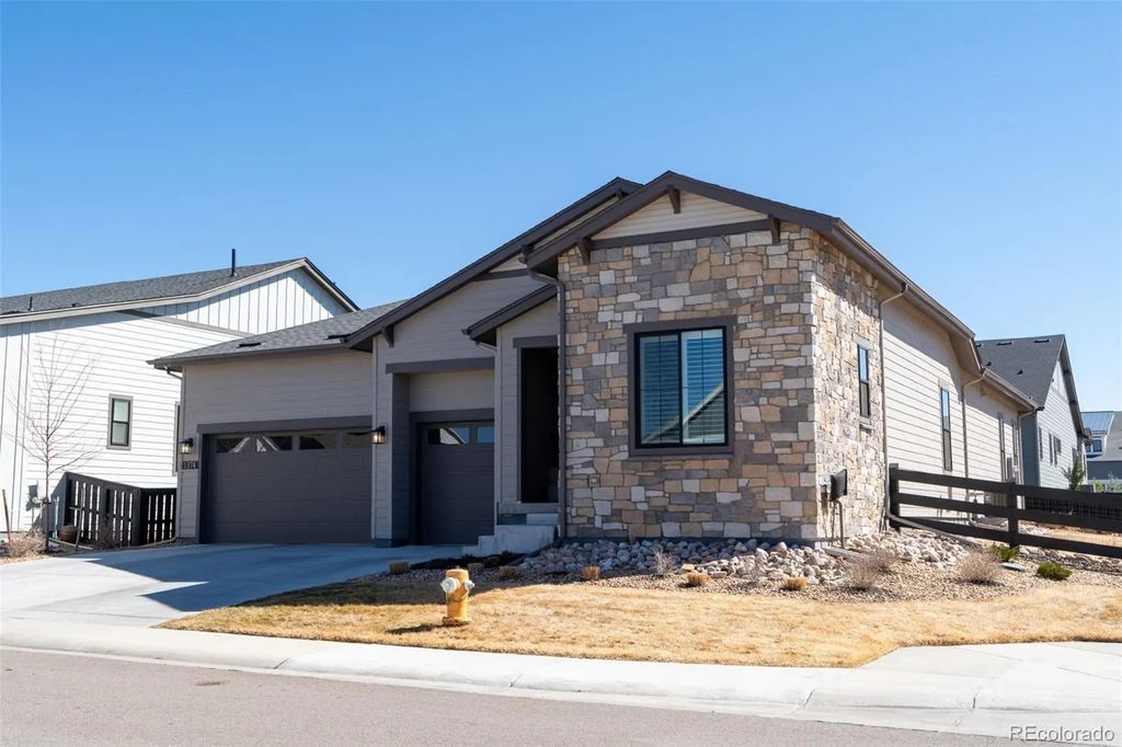 11374 Autumn Moon Street, Littleton