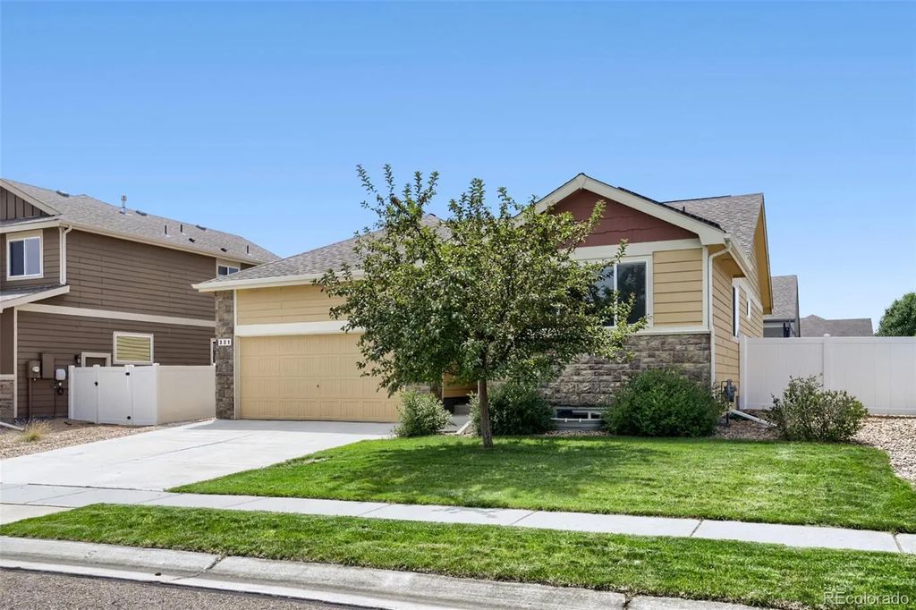 331 Torreys Drive, Windsor