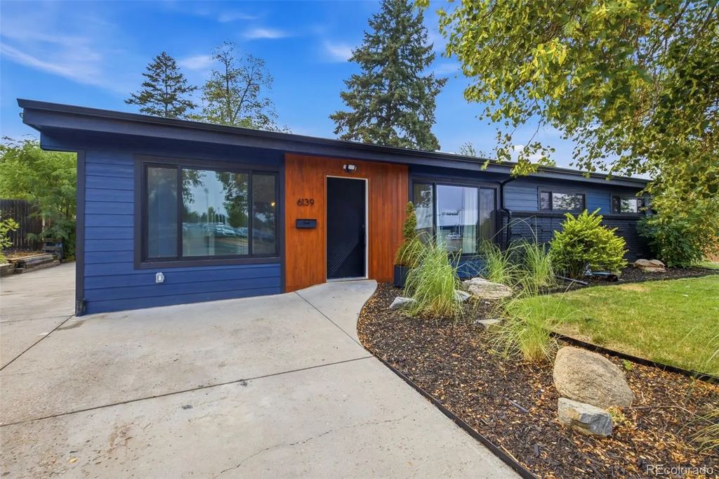 6139 S Broadway, Littleton