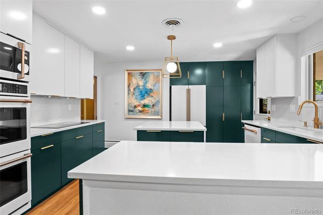 3120 S University Boulevard, Denver