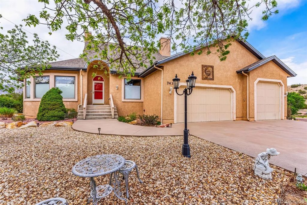 743 Cr 143, Canon City