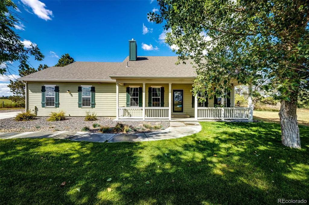 8375 Strasburg Road, Strasburg