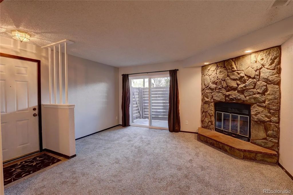 15594 E Arizona Avenue 106, Aurora