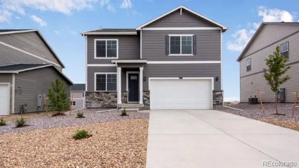 43033 Castle Stuart Street, Elizabeth