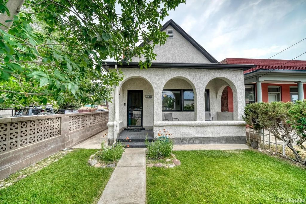 226 E 2nd Street, Salida