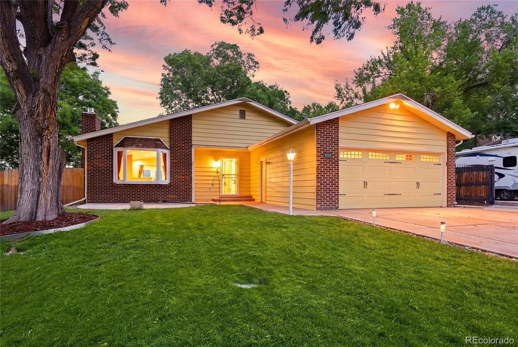 7209 S Houstoun Waring Circle, Littleton