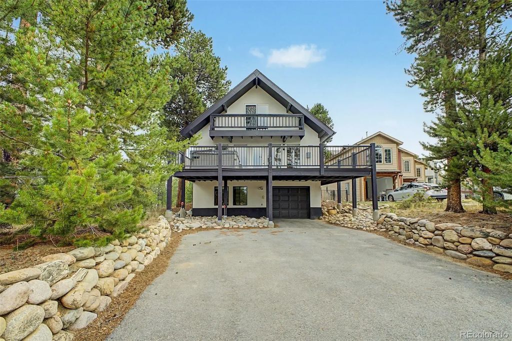 821 Ferret Lane, Fraser