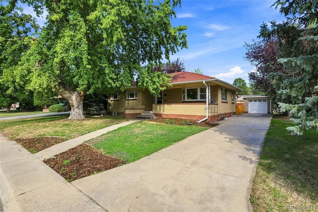 2386 S Bellaire Street, Denver