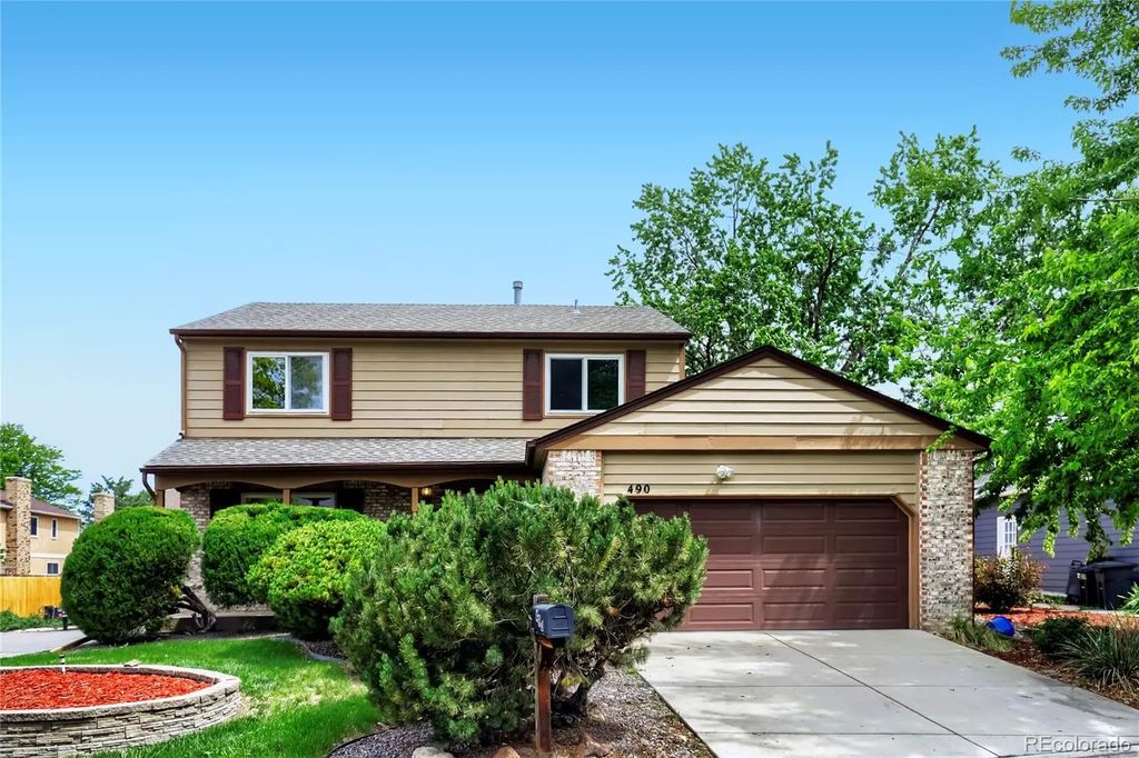 490 S Kingston Circle, Aurora