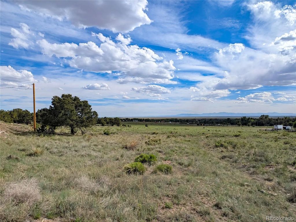 W Copper Ave, Crestone