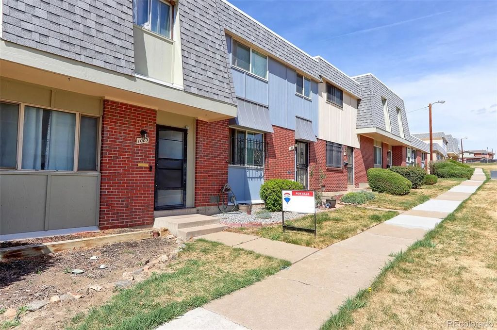 1083 Milky Way, Thornton