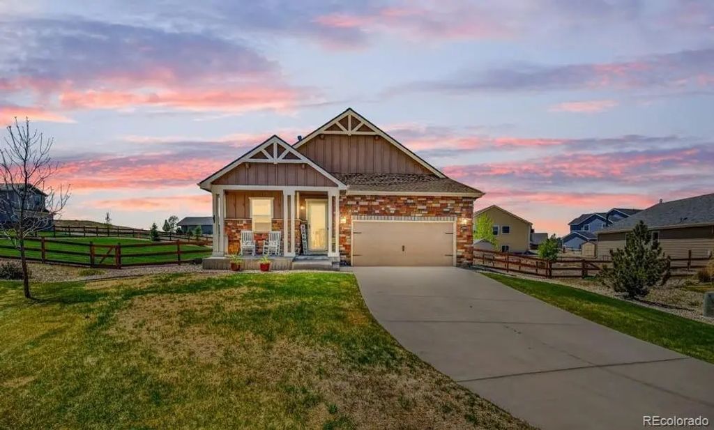 42061 Firestone Circle, Elizabeth