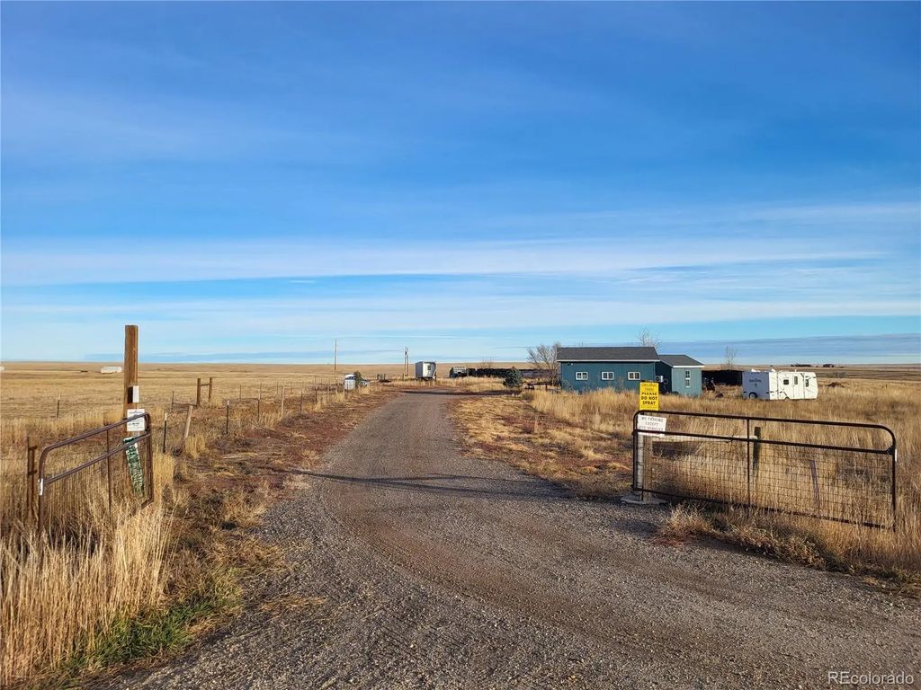 35635 County Road 160, Agate