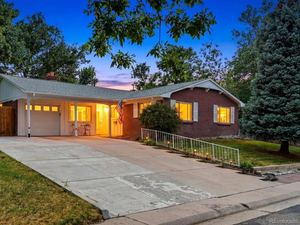 778 W Briarwood Avenue, Littleton