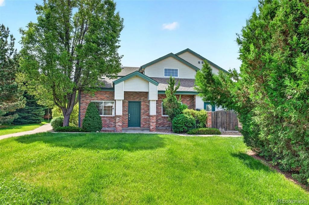 878 S Kalispell Circle 101, Aurora