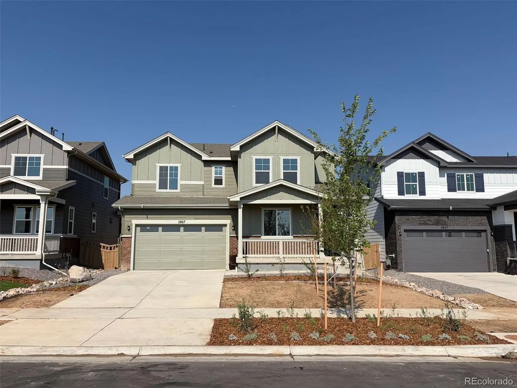 5867 N Ireland Way, Aurora