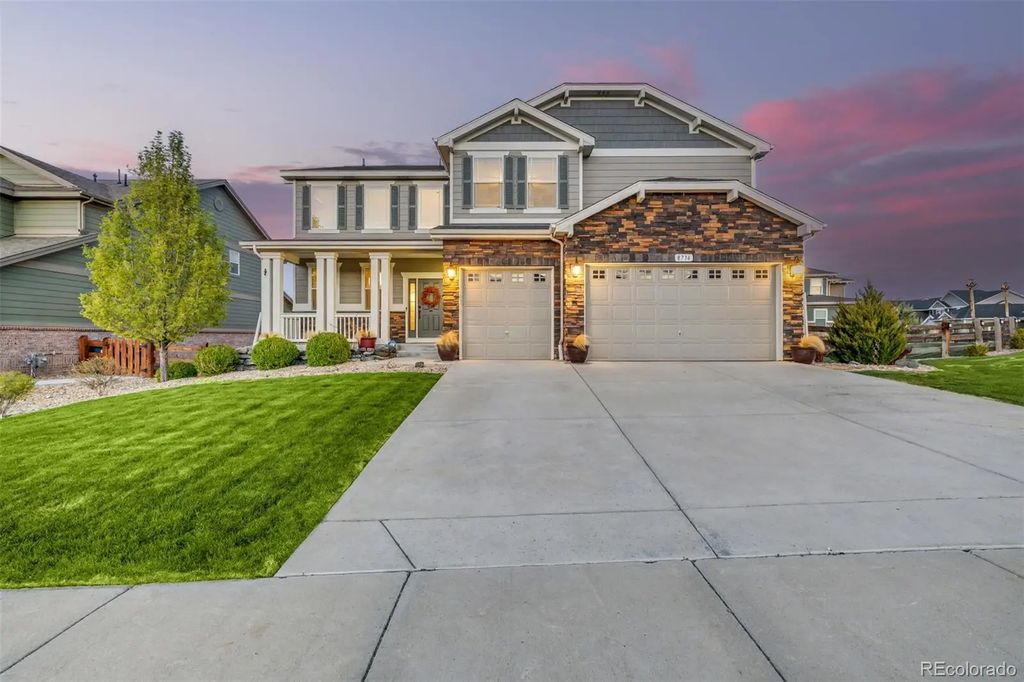 8736 Bross Street, Arvada