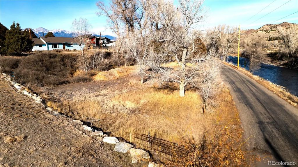 7193 County Road 105, Salida