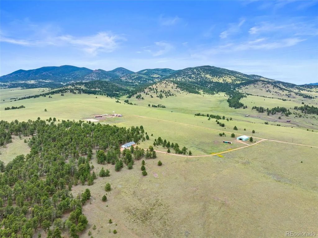 1325 County Rd 59, Guffey