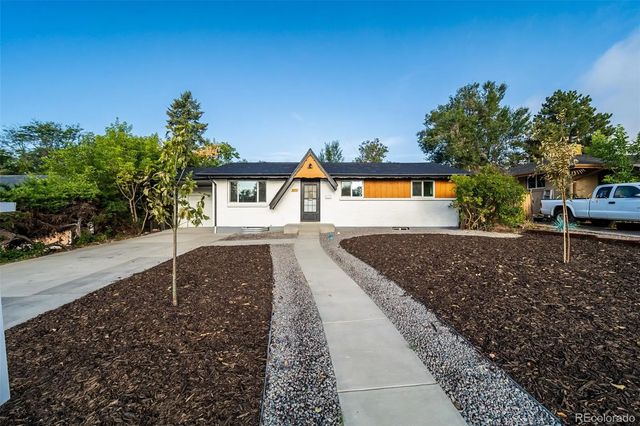 8711 Oakwood Street, Westminster