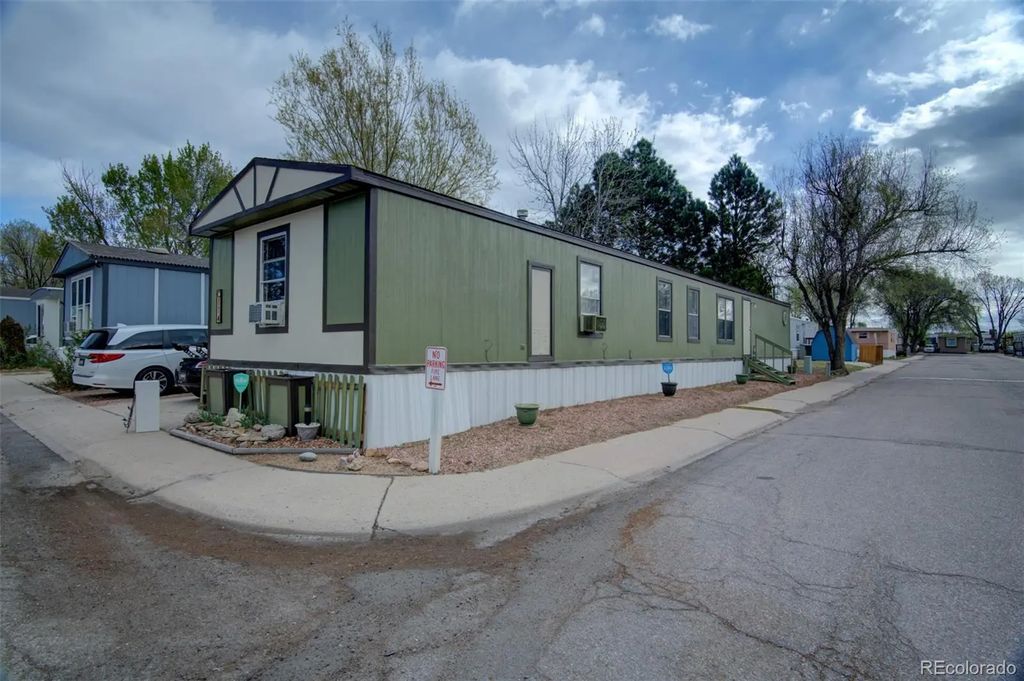 5150 Airport Road, Colorado Springs