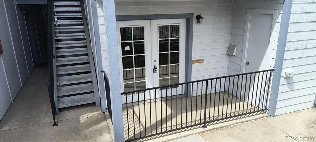 13095 W Cedar Drive 102, Lakewood