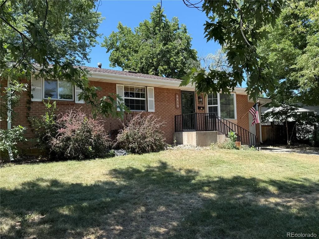 6859 S Foresthill Street, Littleton