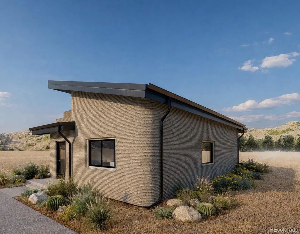 4807 Main Street, Salida