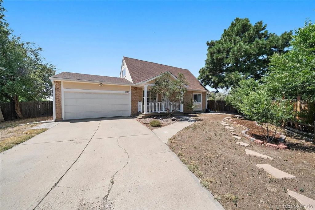 4567 S Fairplay Court, Aurora
