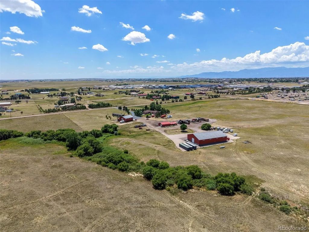 14200 Judge Orr Road, Peyton