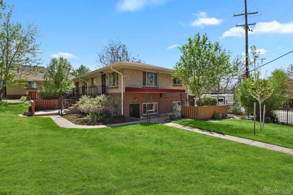 3290 W Fairview Place, Denver